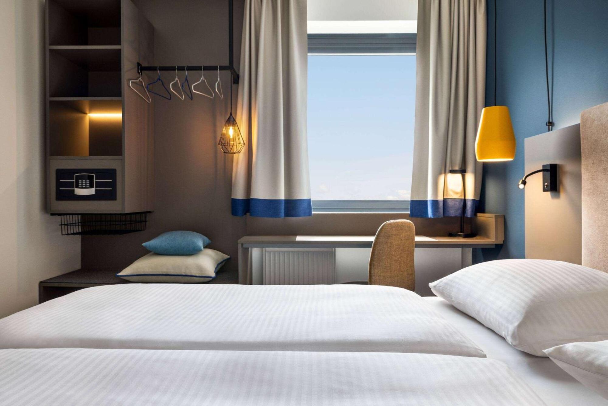 Vienna House Easy By Wyndham Cracow Hotel Krakow Bagian luar foto